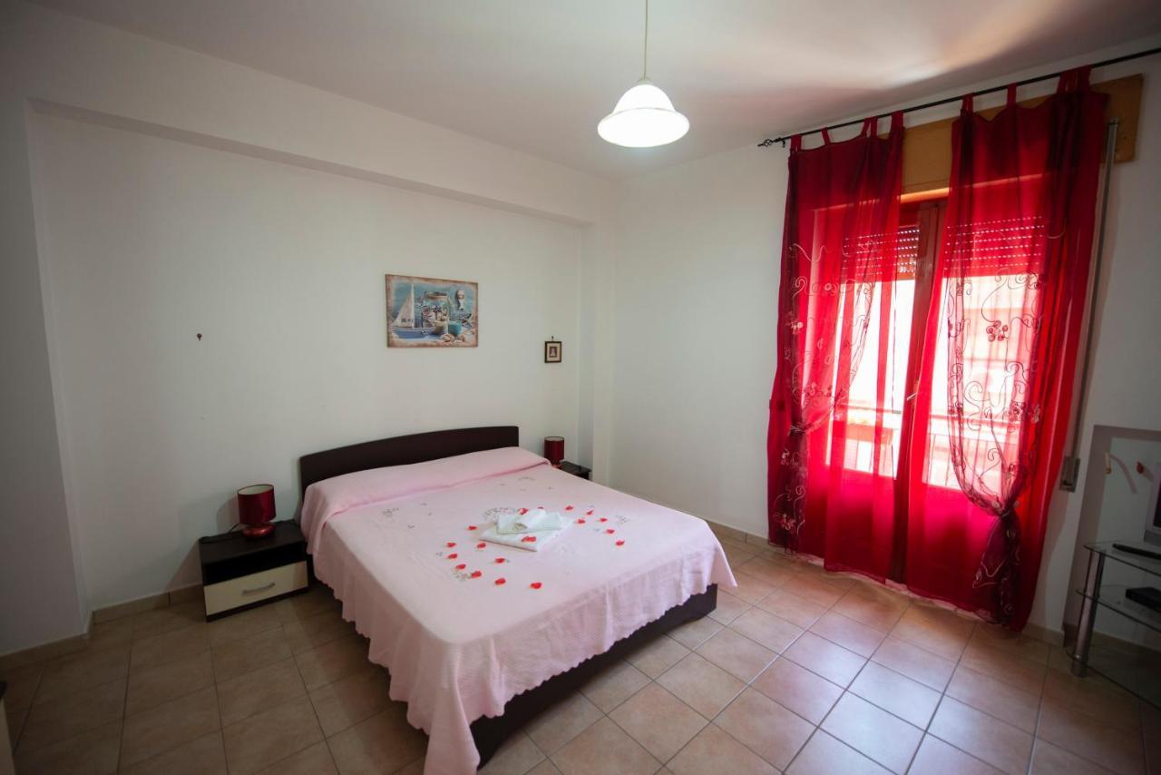 Olimpo Appartament'S Apartment Parghelia Luaran gambar
